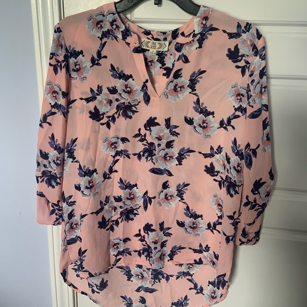 Floral blouse 🌻